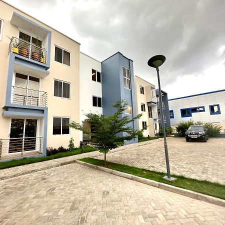 The Fjord At Libi Apartment Аккра Экстерьер фото